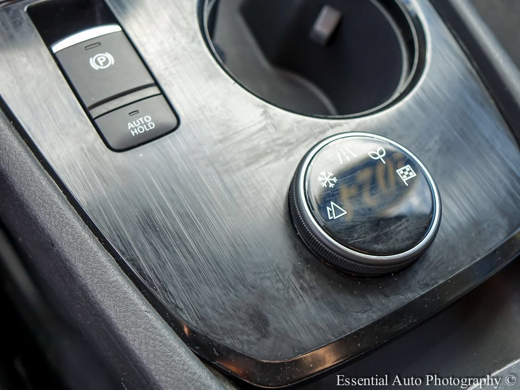2024 Nissan Rogue SV - Photo 19