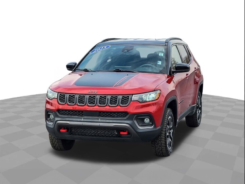Used 2025 Jeep Compass Trailhawk 4x4 SUV