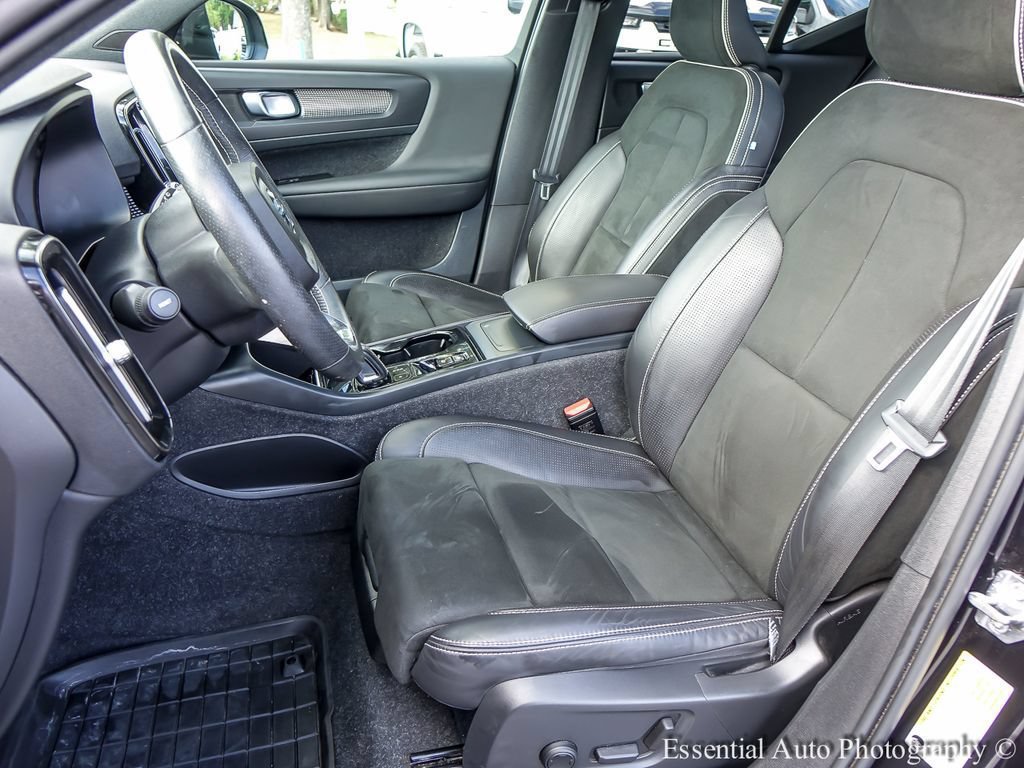 2021 Volvo XC40 R-Design - Photo 11