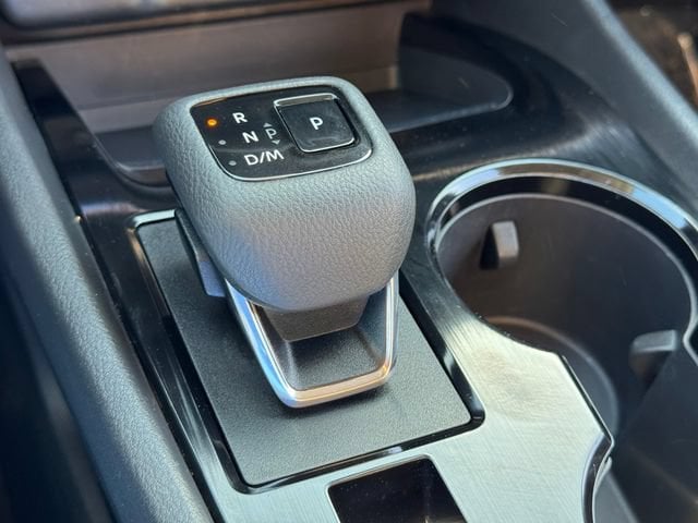 2024 Nissan Rogue SV - Photo 17
