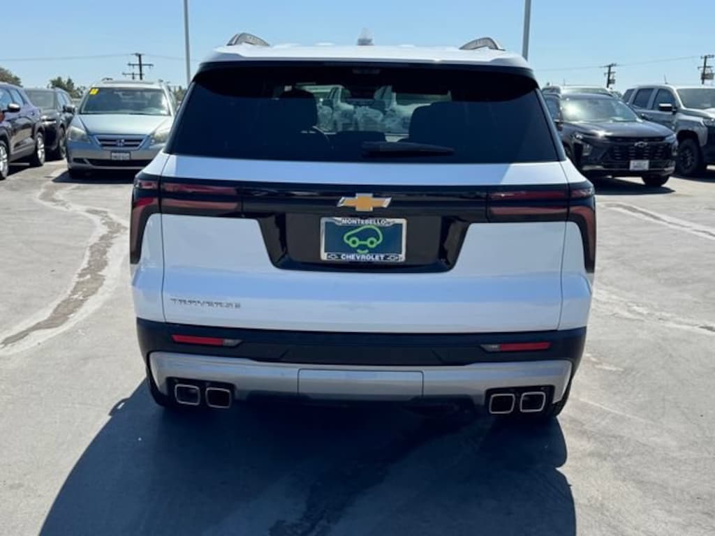 Used 2026 Chevrolet Traverse LT SUV