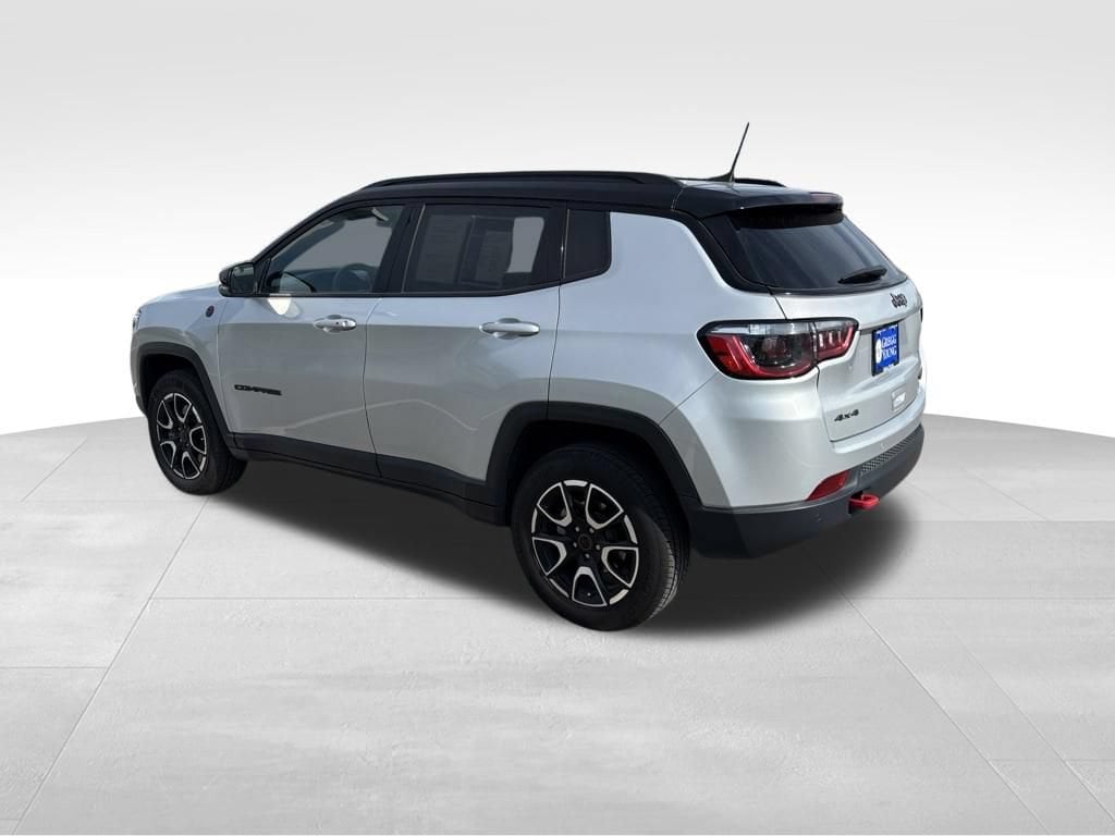 Used 2025 Jeep Compass Trailhawk