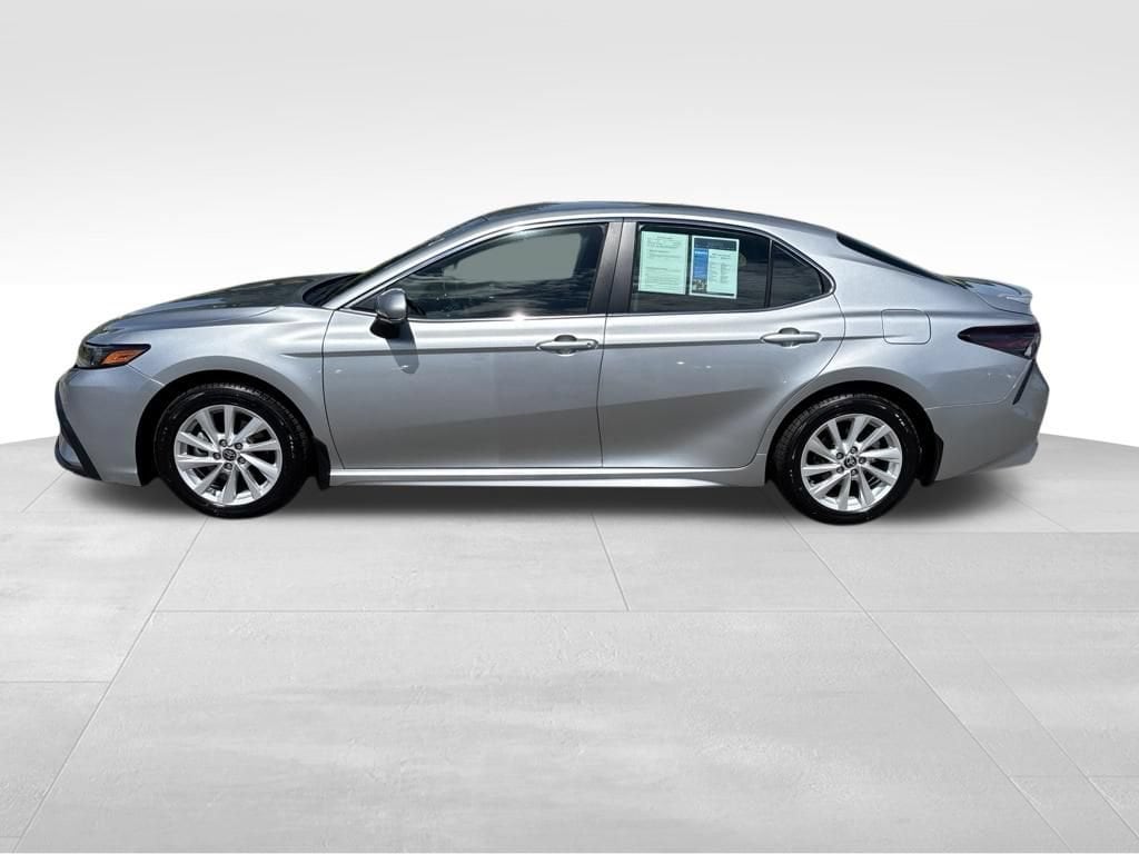 Used 2024 Toyota Camry SE