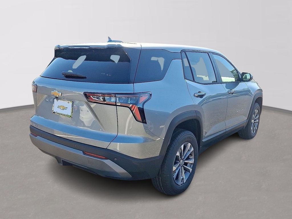 2027 Chevrolet Equinox LT - Photo 4