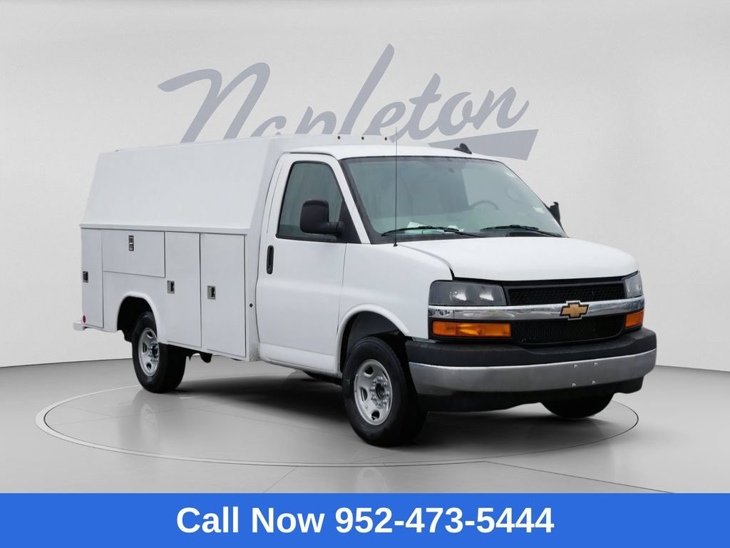 2026 Chevrolet Express Cutaway 3500 1WT Cutaway Van