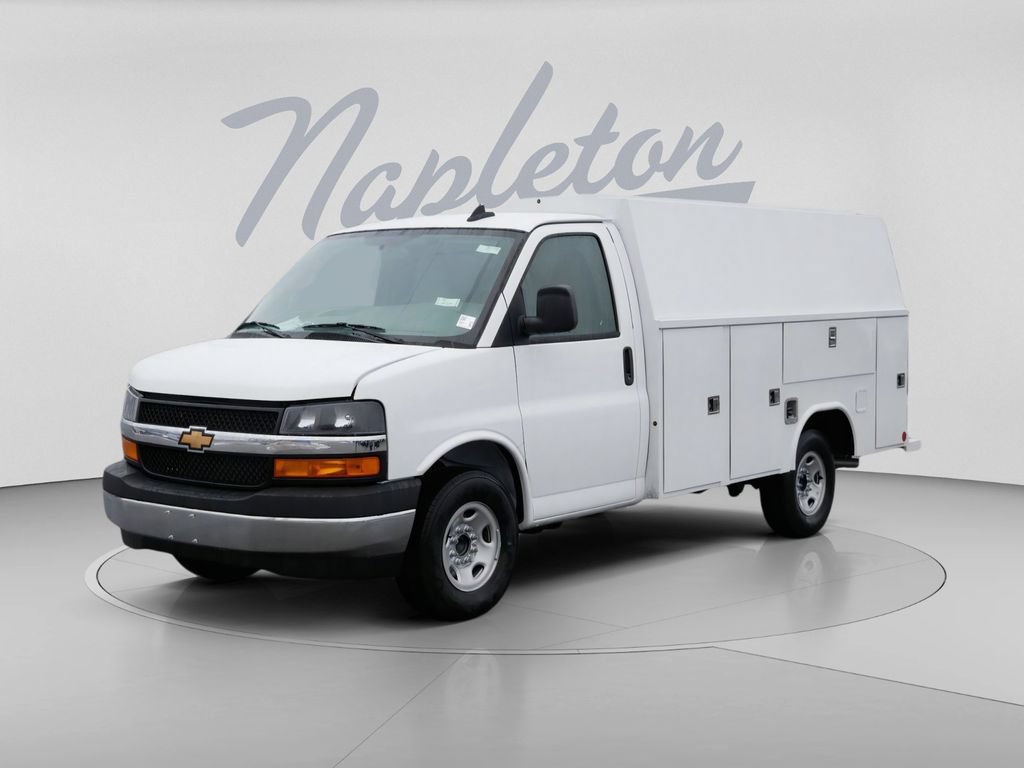 New 2026 Chevrolet Express Cutaway 3500 1WT Cutaway Van