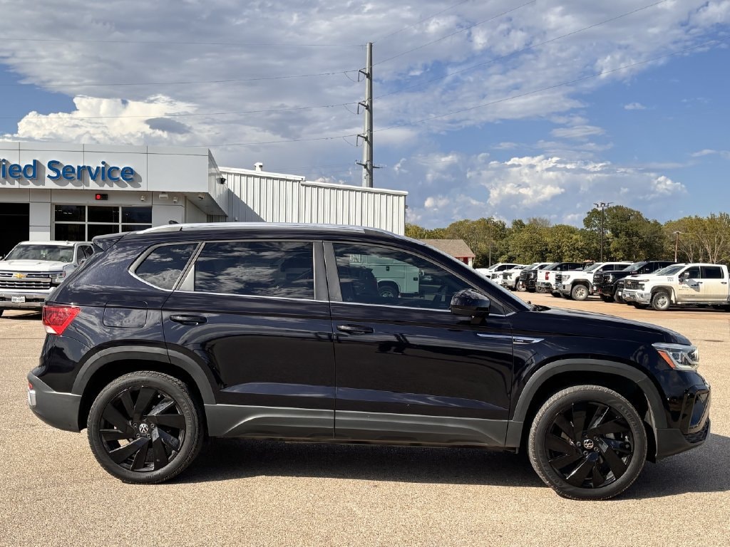 Used 2024 Volkswagen Taos 1.5T SEL SUV