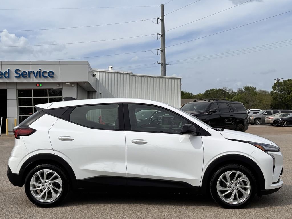 New 2027 Chevrolet Bolt LT SUV