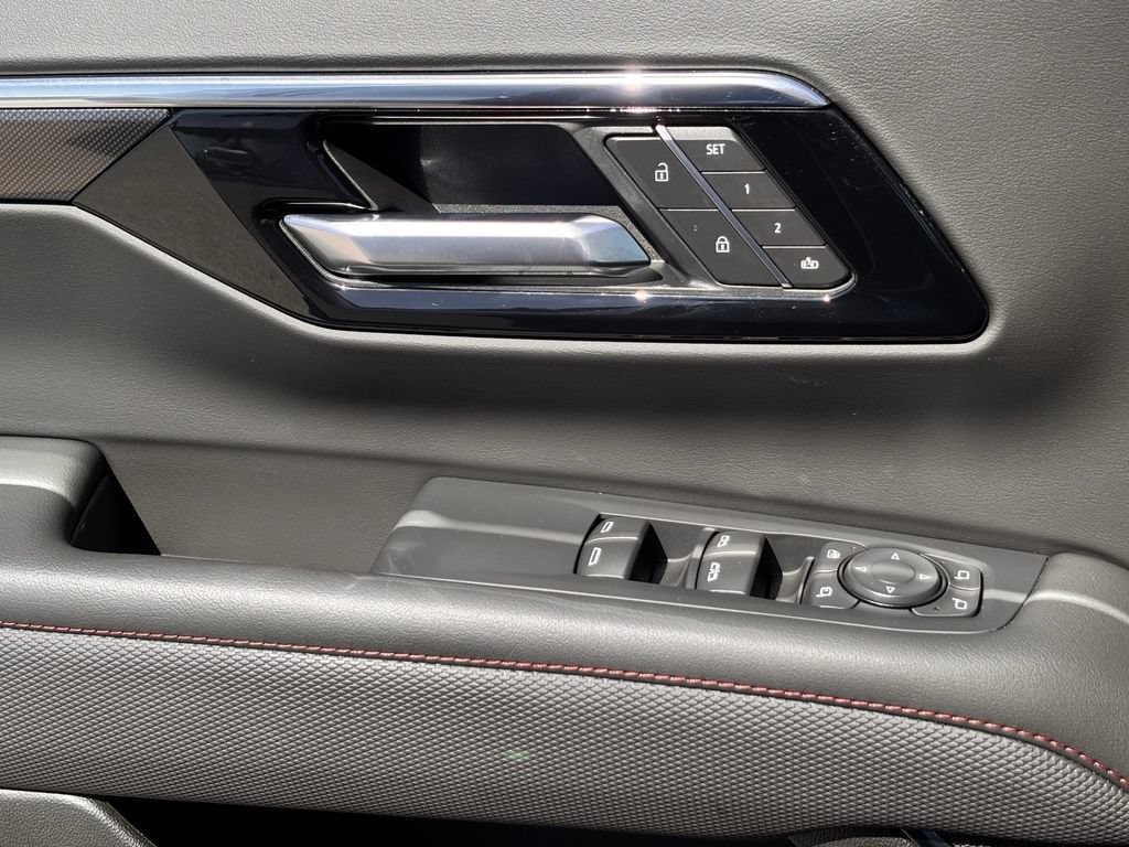 2026 Chevrolet Suburban RST - Photo 20