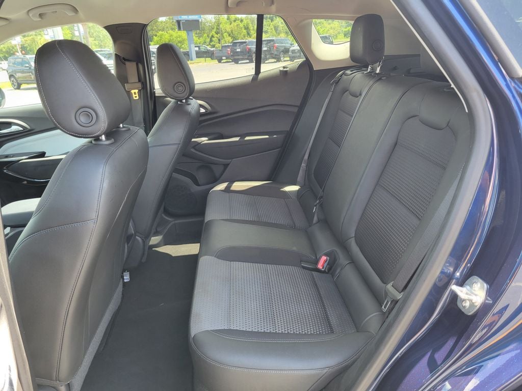 2024 Chevrolet Trax LT - Photo 15