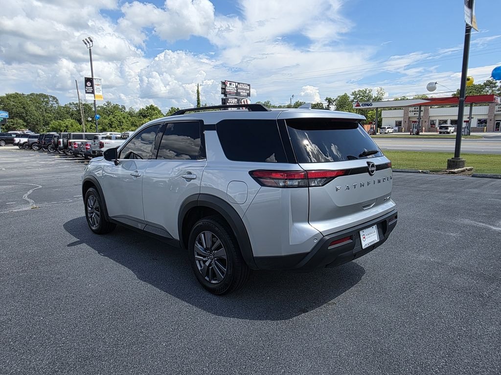 Used 2024 Nissan Pathfinder SV SUV