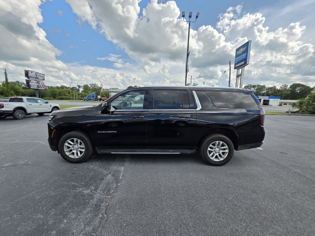 Used 2025 Chevrolet Suburban LT SUV