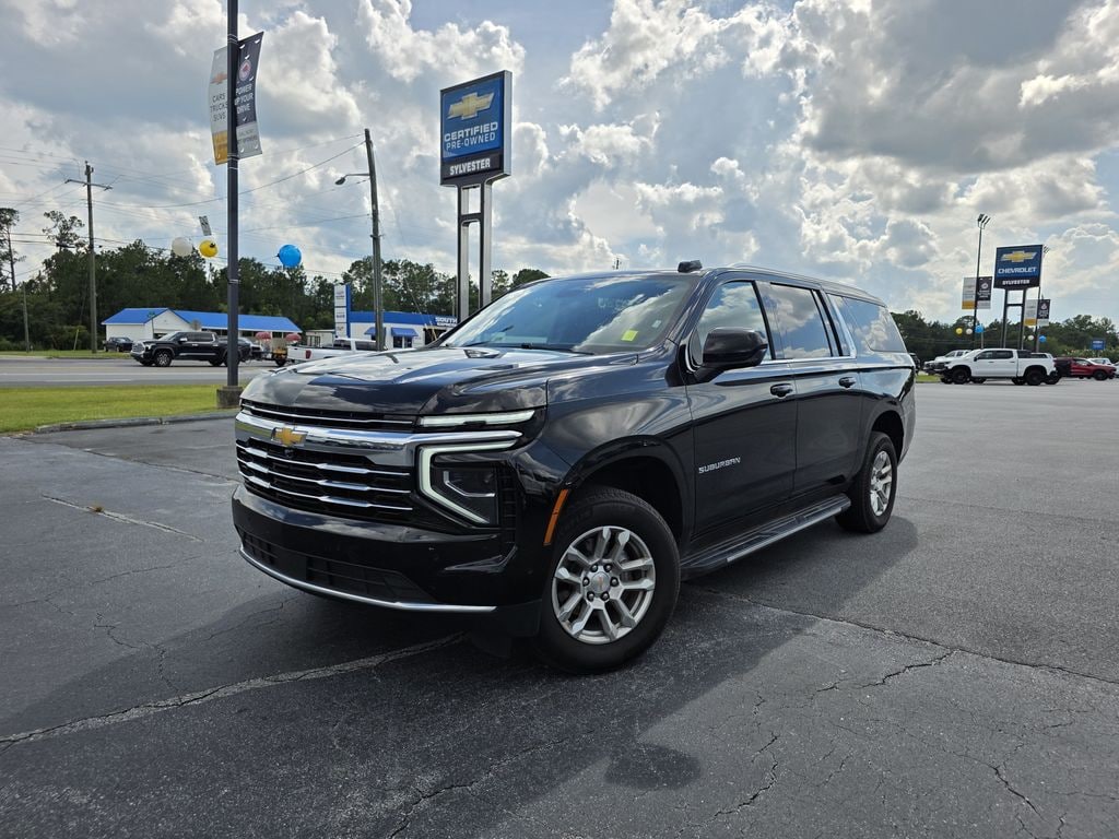 Used 2025 Chevrolet Suburban LT SUV
