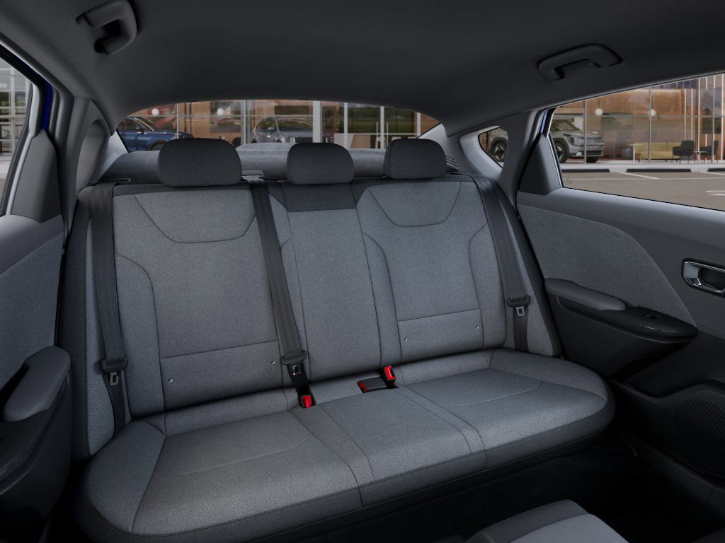 2025 Kia K4 LXS - Photo 16