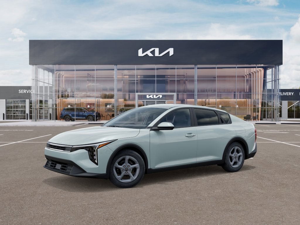 2025 Kia K4 LXS - Photo 3