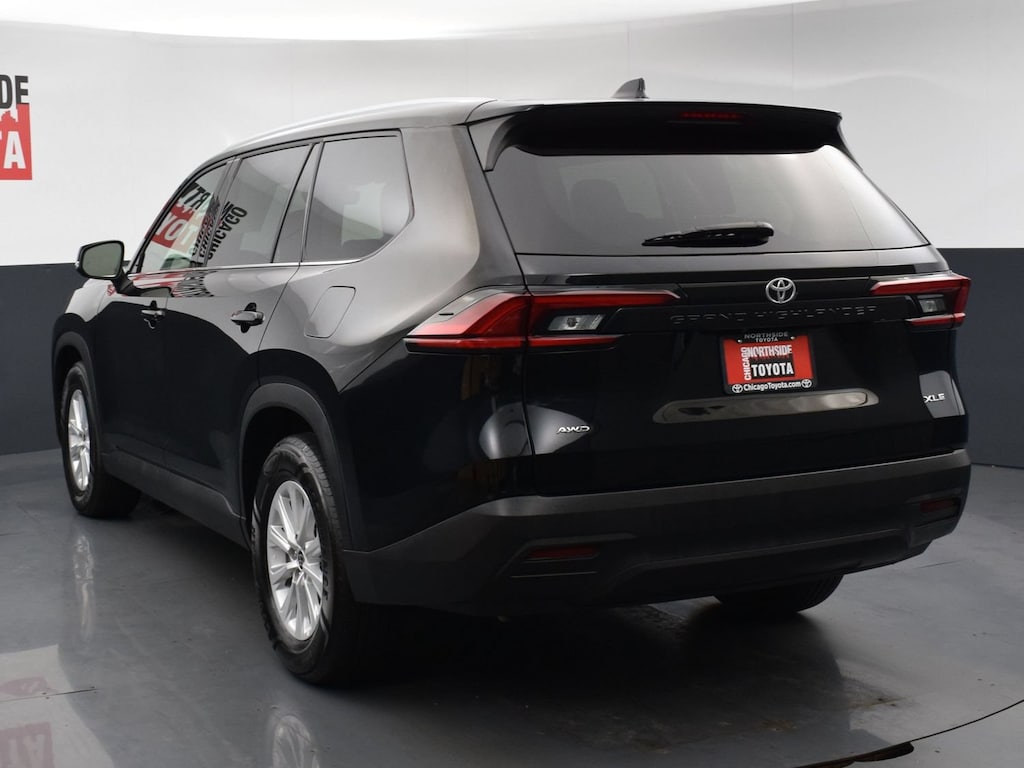 Used 2025 Toyota Grand Highlander XLE Sport Utility