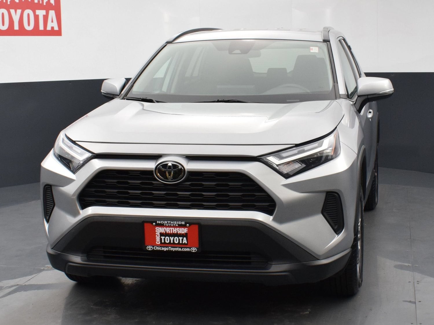 2024 Toyota RAV4 XLE - Photo 6