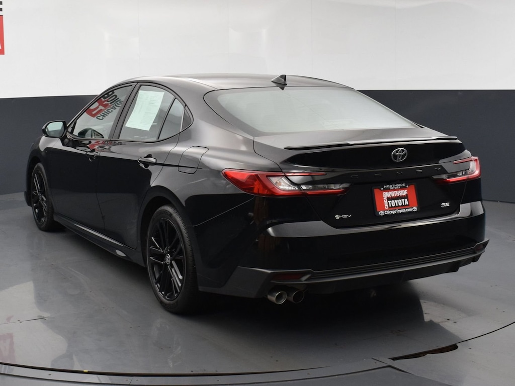 Used 2025 Toyota Camry SE Car