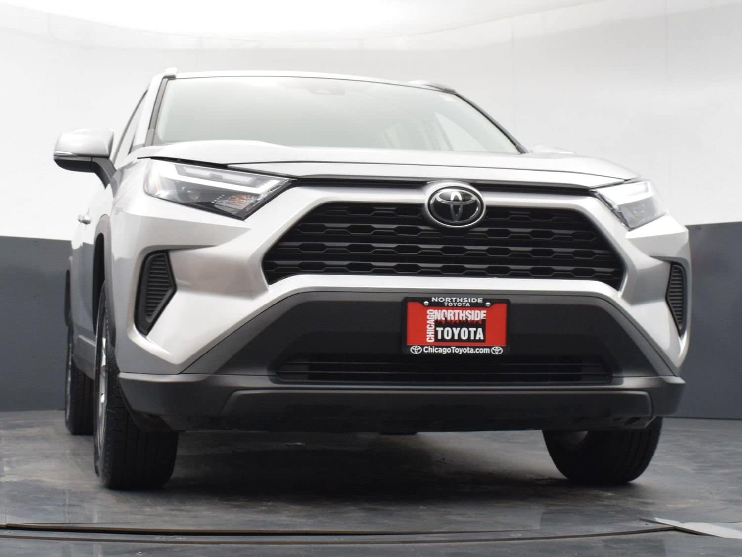 2024 Toyota RAV4 XLE - Photo 27