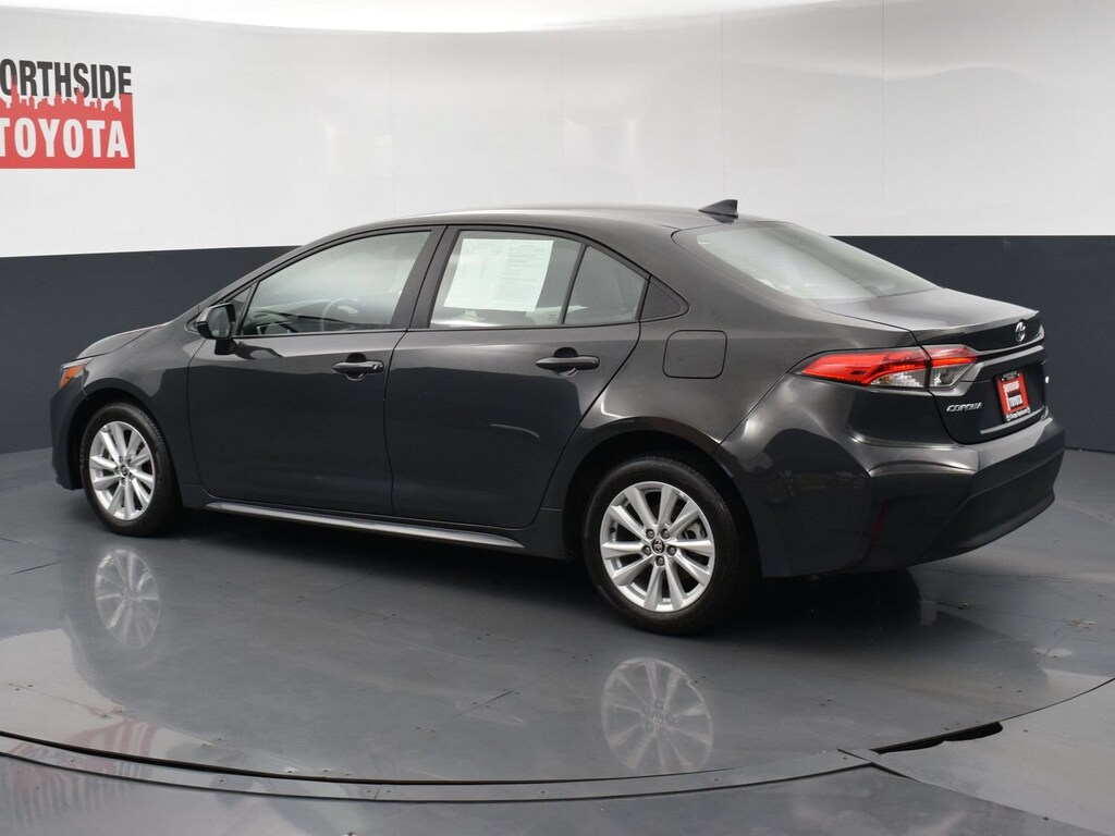 Used 2025 Toyota Corolla LE Car