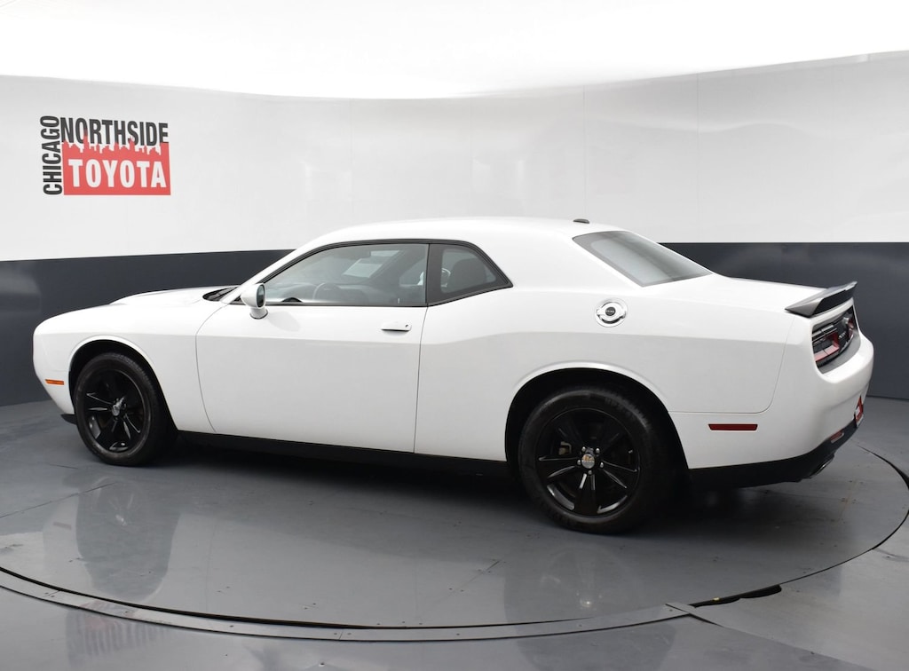 Used 2023 Dodge Challenger SXT Car