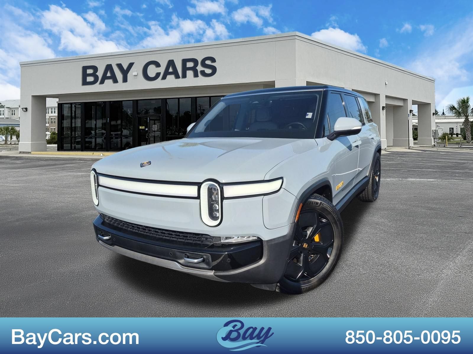 2023 Rivian R1S