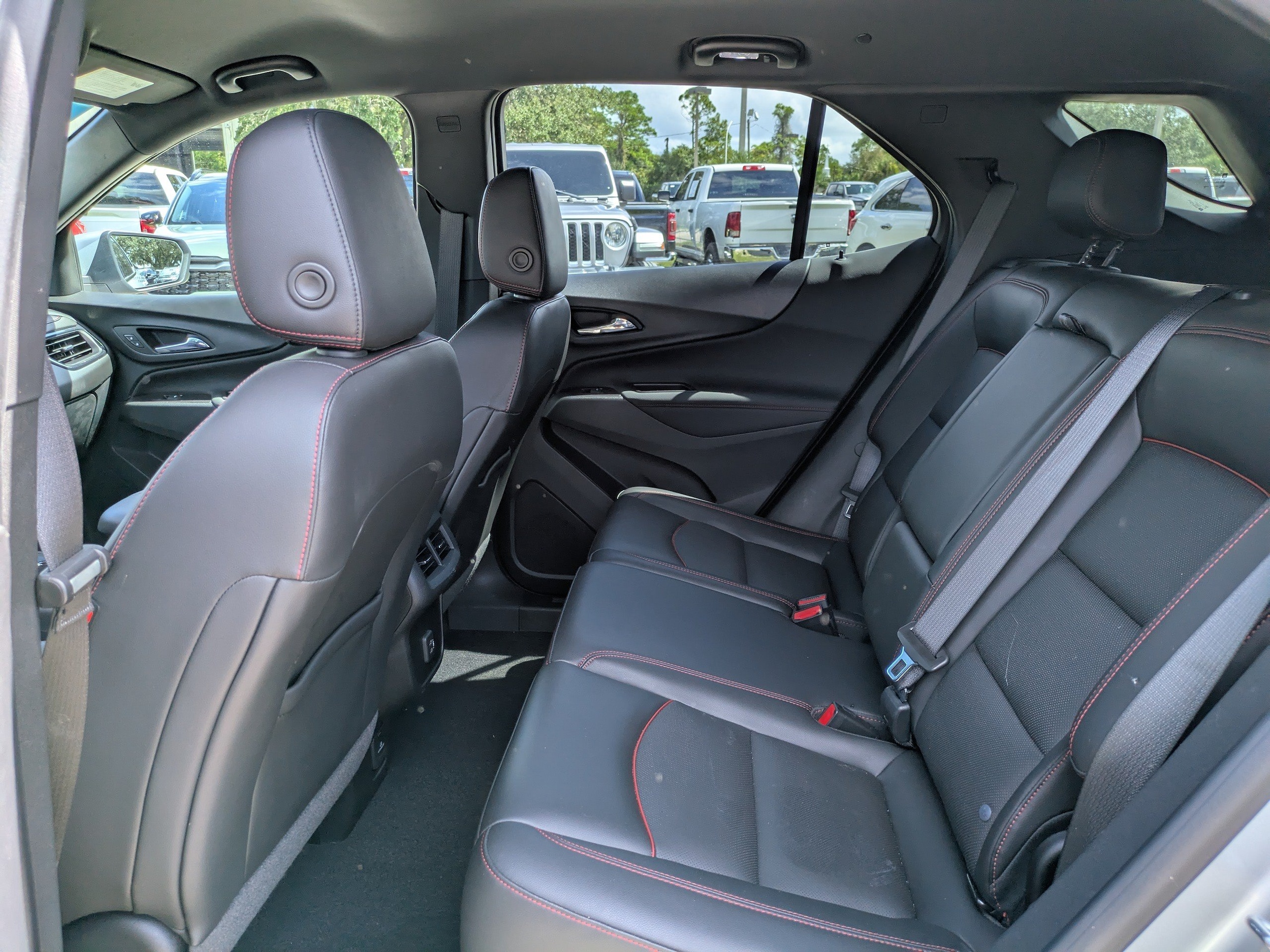2022 Chevrolet Equinox RS - Photo 12