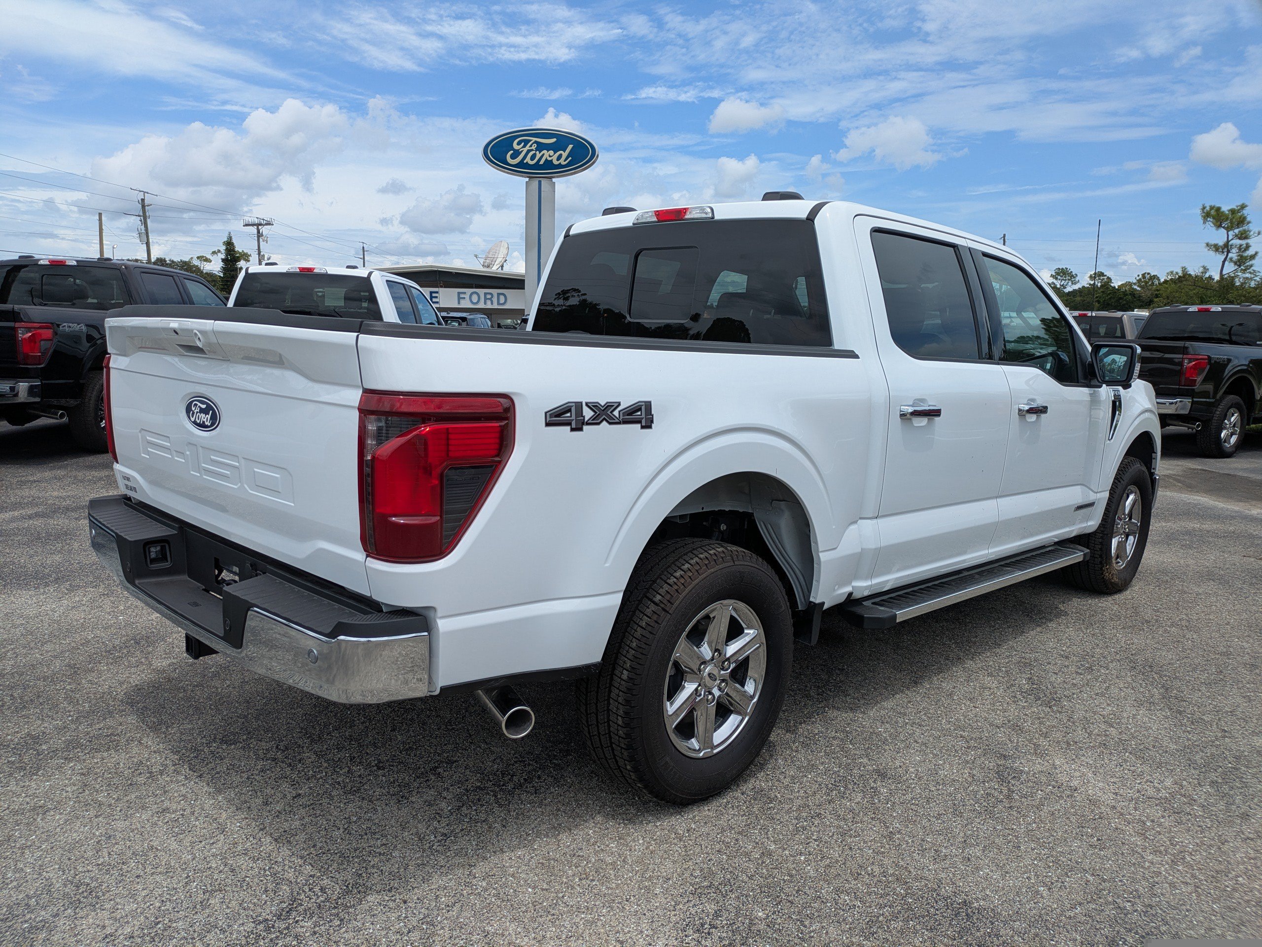 Used 2025 Ford F-150 XLT Truck SuperCrew Cab