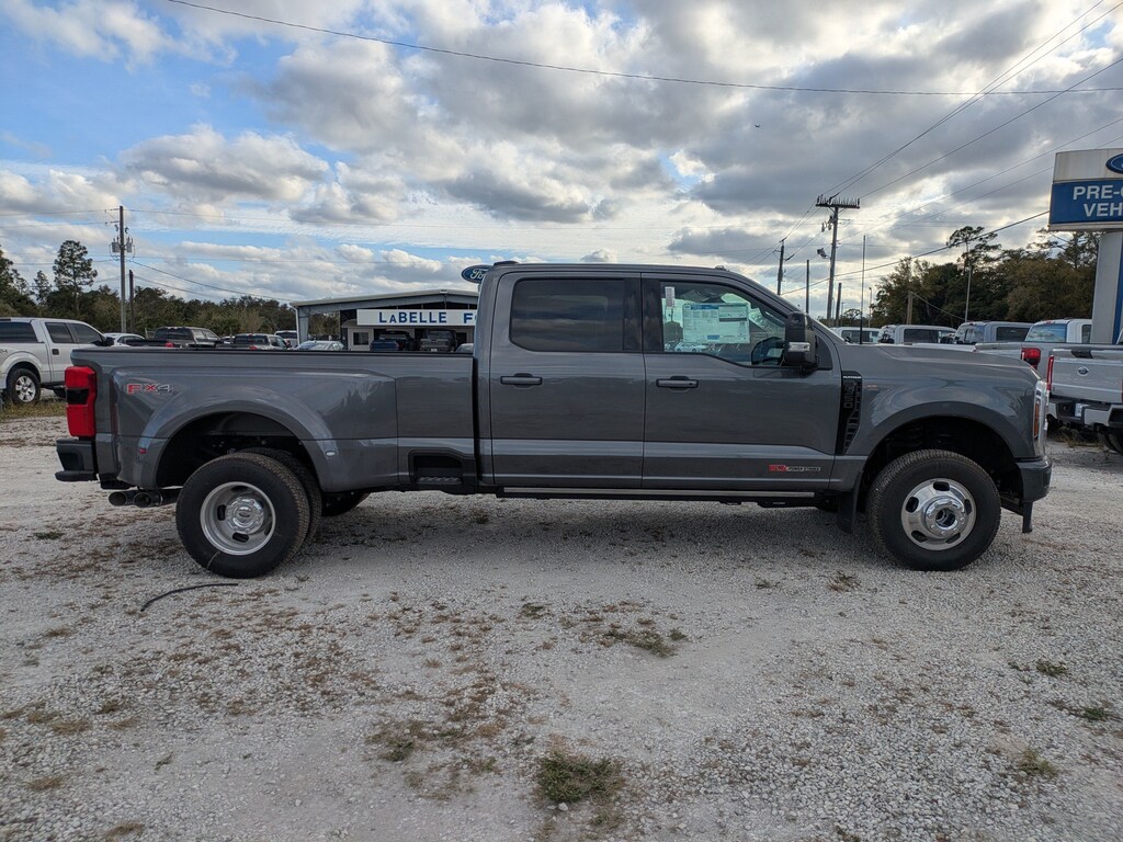 New 2026 Ford Super Duty F-350 DRW Platinum Truck Crew Cab