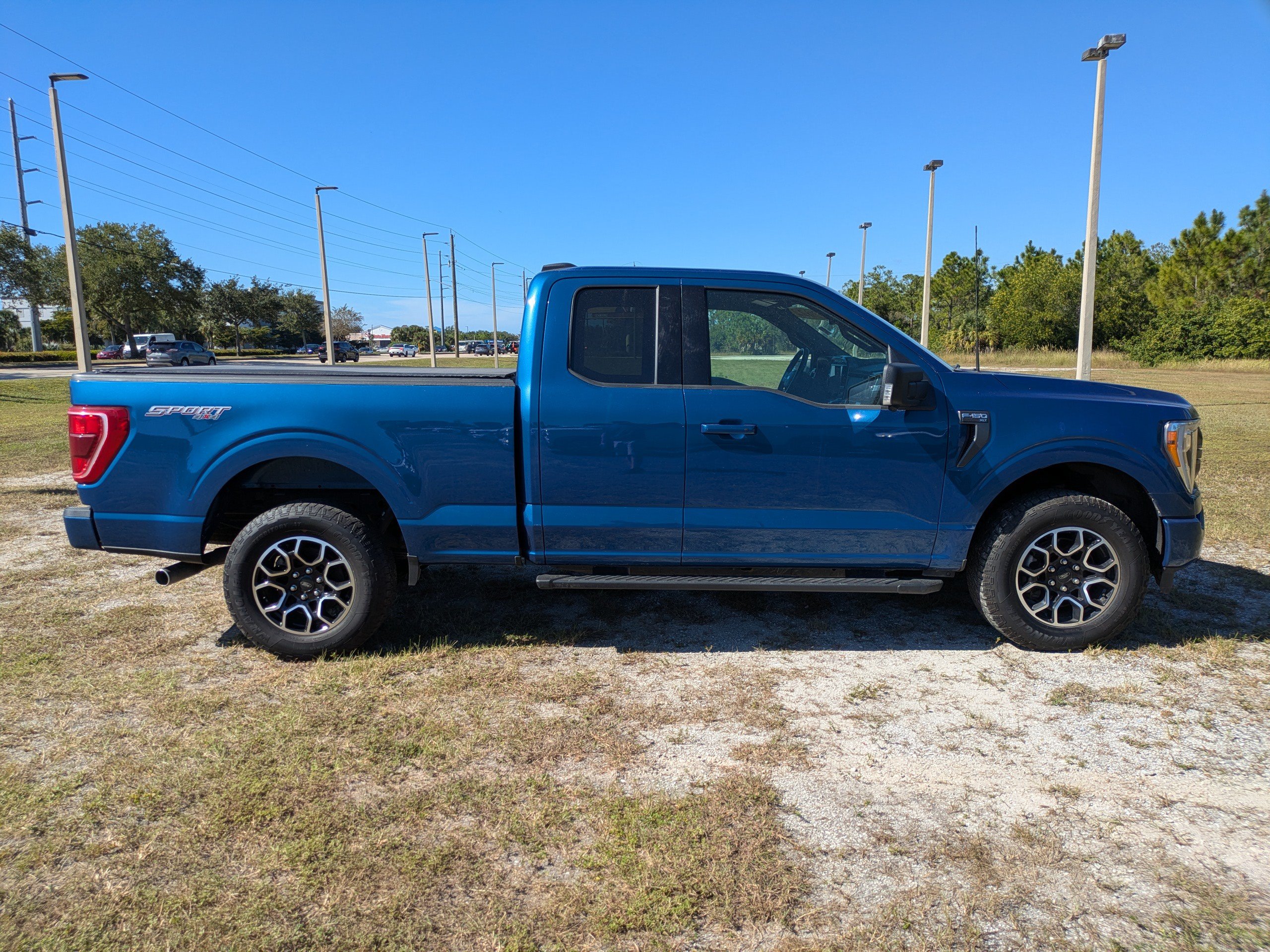 Used 2022 Ford F-150 XLT Truck SuperCab