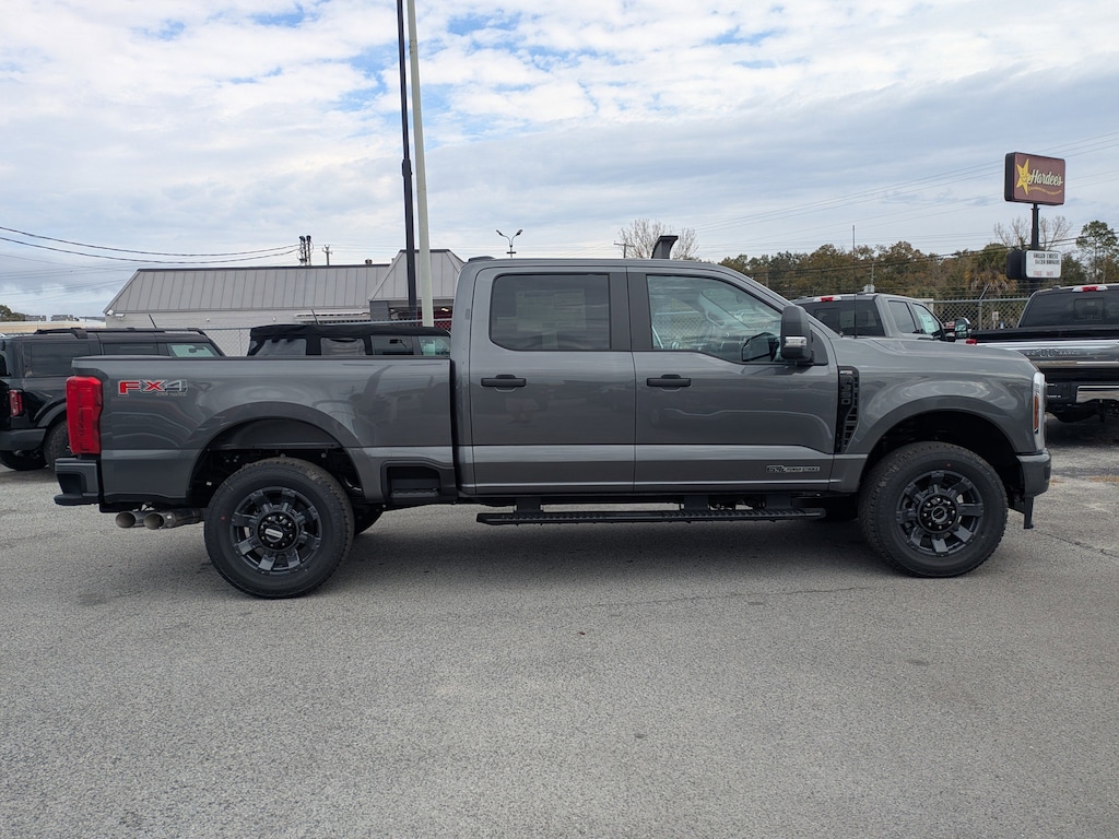New 2026 Ford Super Duty F-350 SRW XL Truck Crew Cab