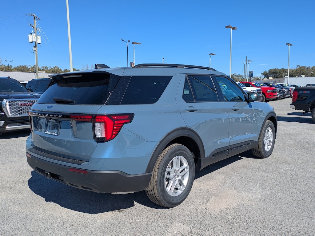 New 2026 Ford Explorer Active w/200A Pkg SUV