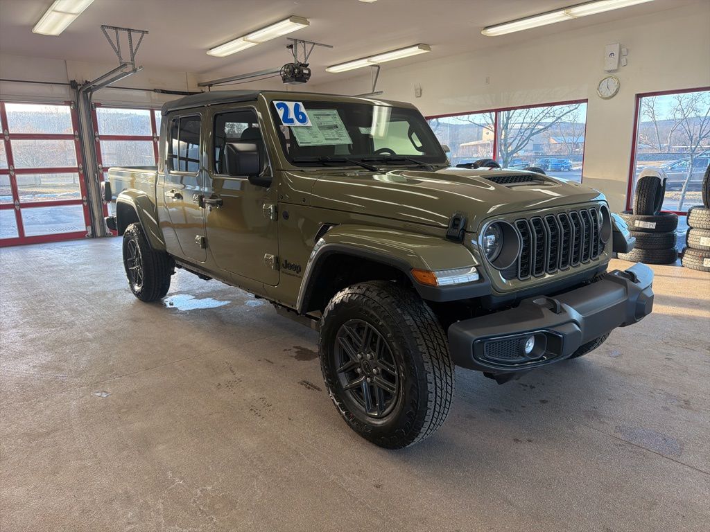 2026 Jeep Gladiator Pickup 