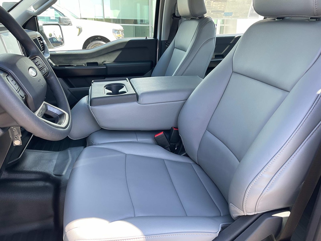 2025 Ford F-150 XL - Photo 16