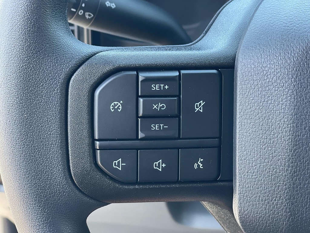 2026 Ford F-350 Super Duty XL - Photo 8