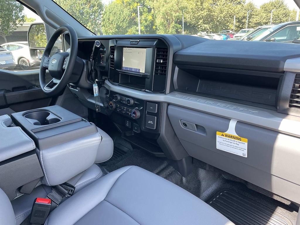 2026 Ford F-350 Super Duty XL - Photo 32