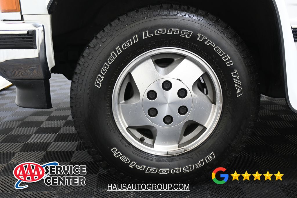 1995 Chevrolet Tahoe - Photo 25