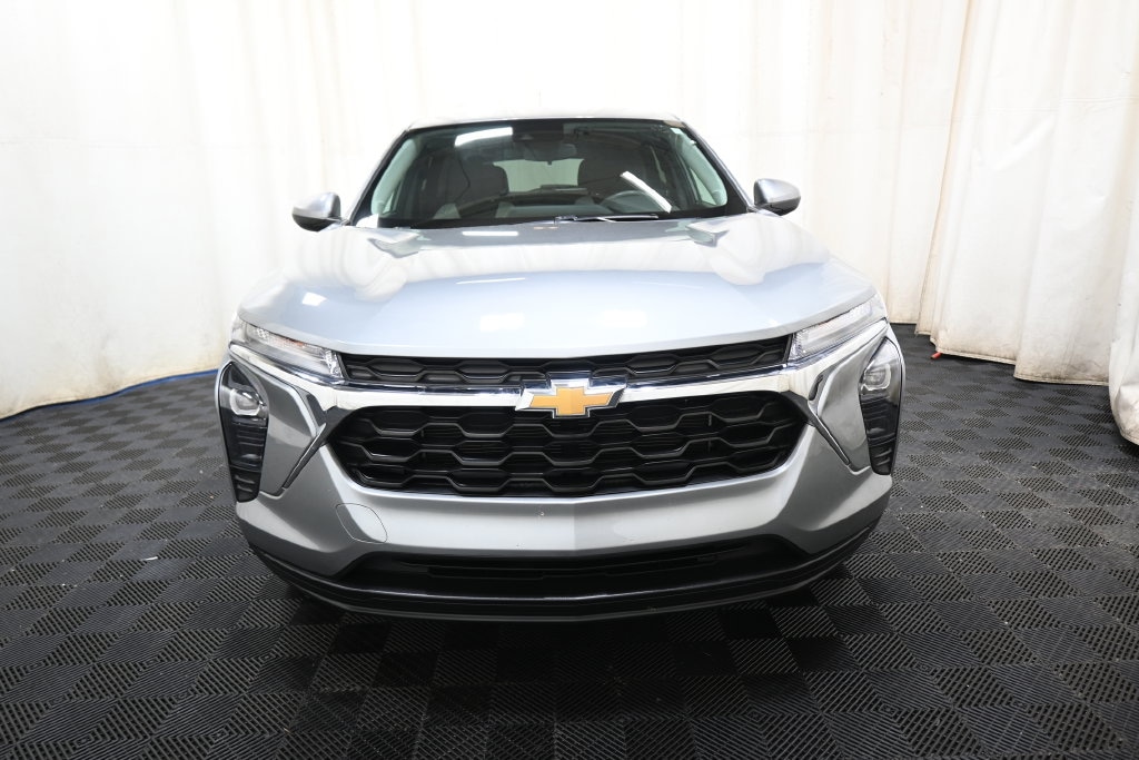 Used 2025 Chevrolet Trax LS SUV