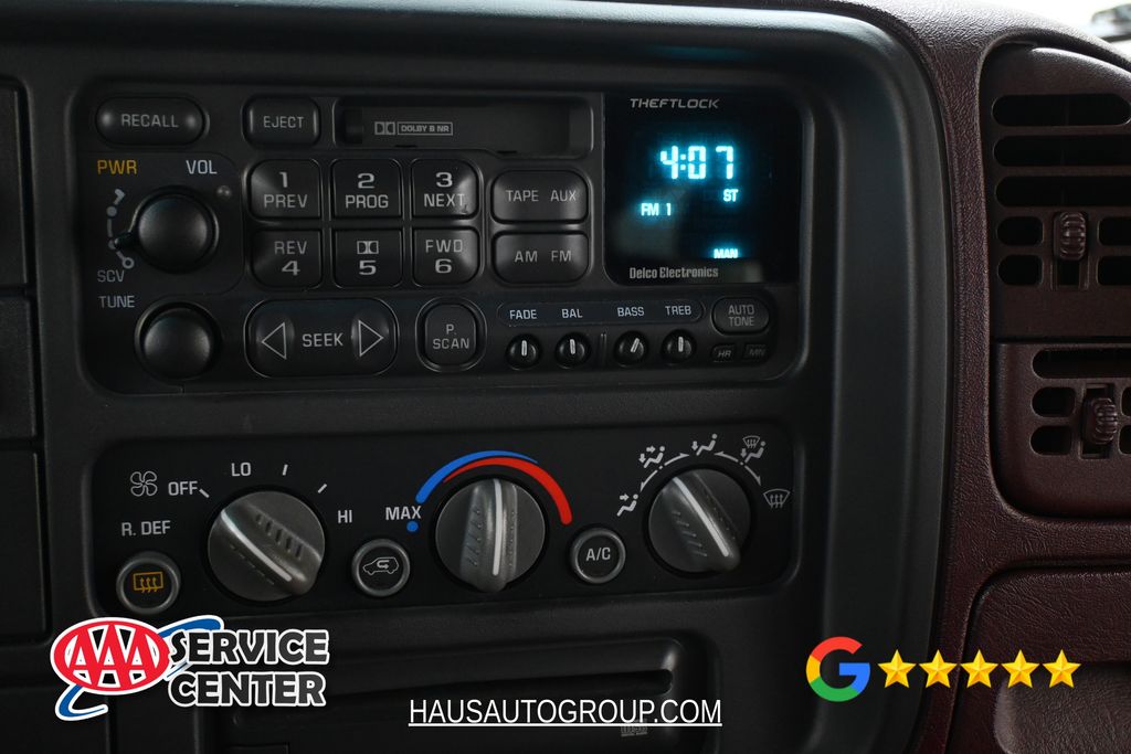 1995 Chevrolet Tahoe - Photo 23