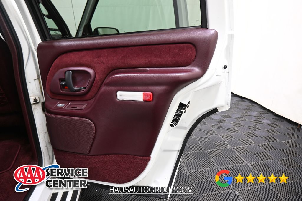 1995 Chevrolet Tahoe - Photo 15