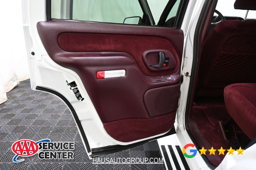 1995 Chevrolet Tahoe - Photo 18