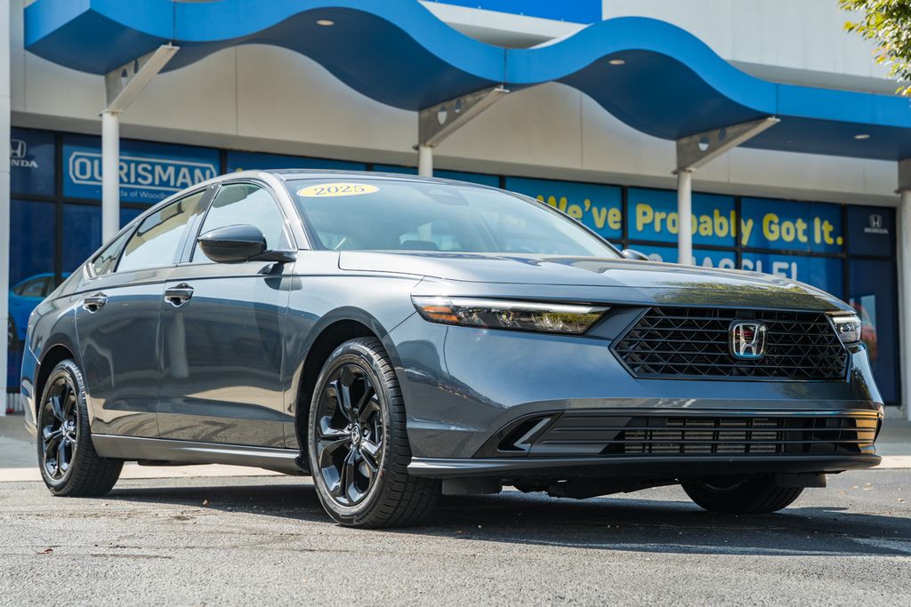 Used 2025 Honda Accord SE Sedan