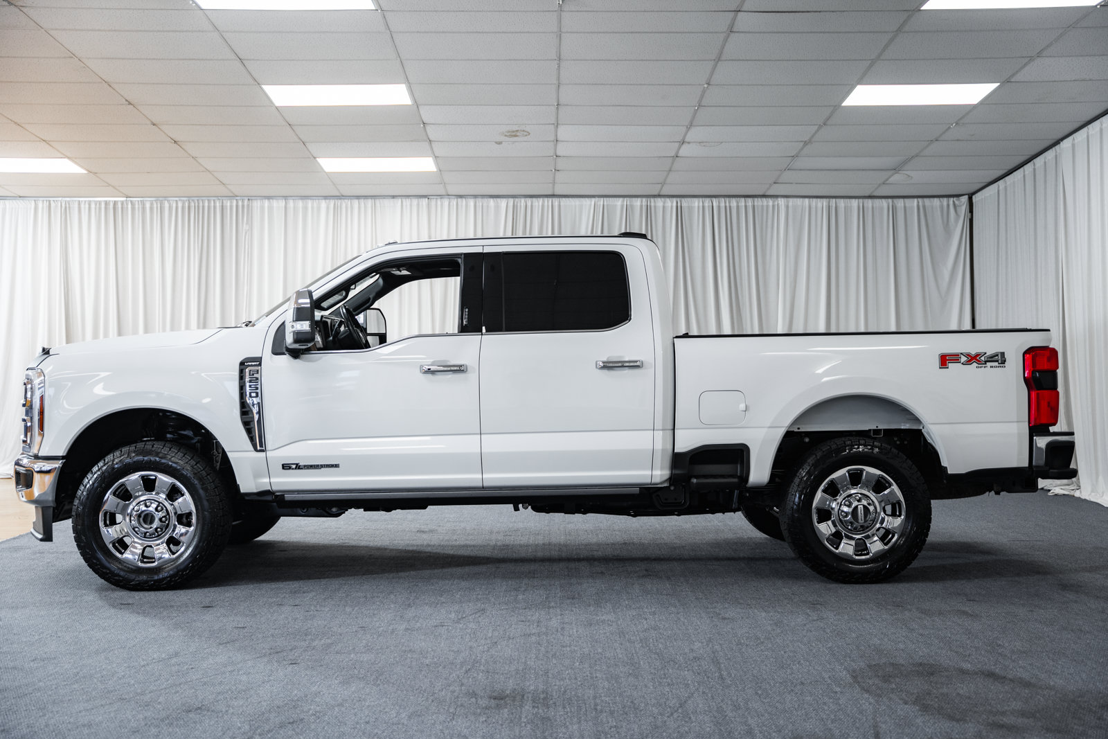 Certified 2024 Ford F-250SD Lariat Truck