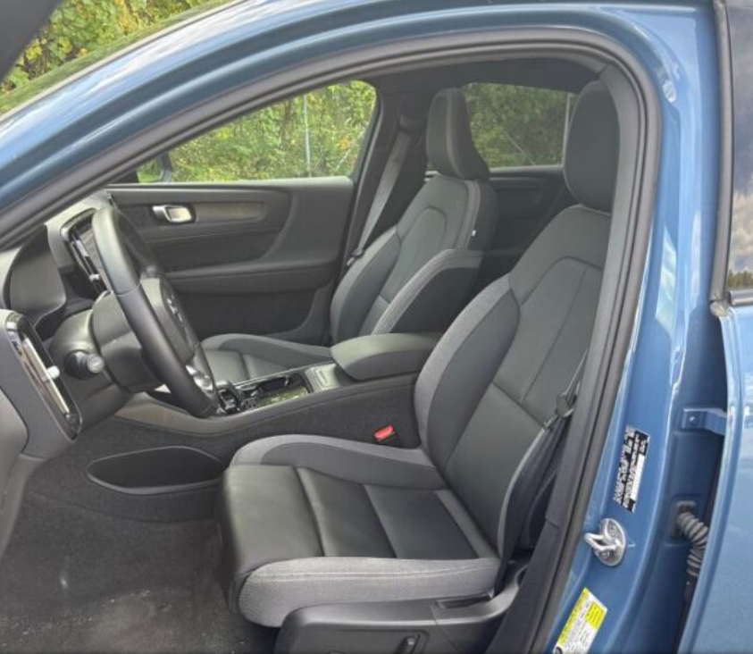 Used 2023 Volvo C40 Recharge Pure Electric Twin Core SUV
