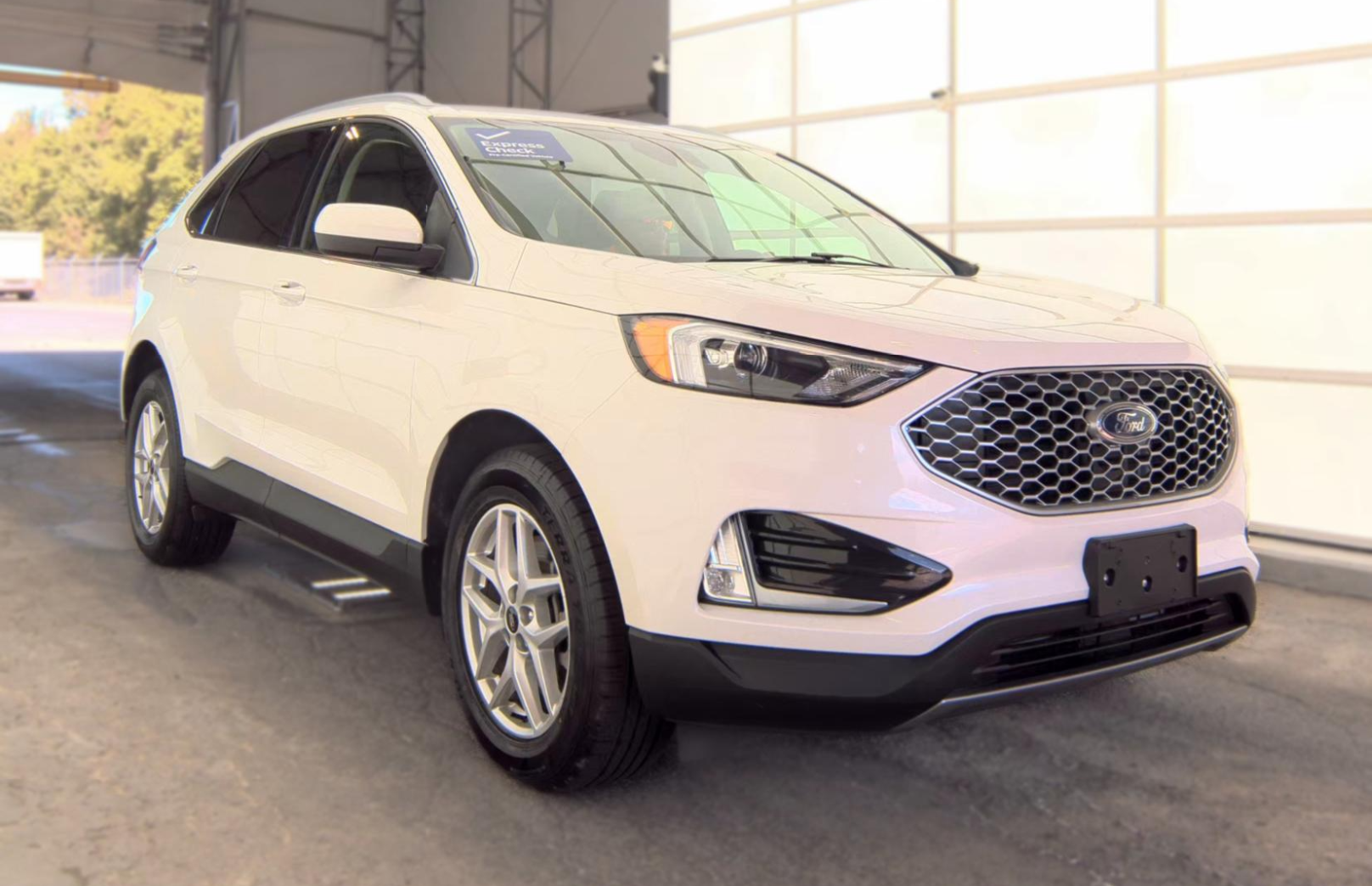 Used 2024 Ford Edge SEL SUV