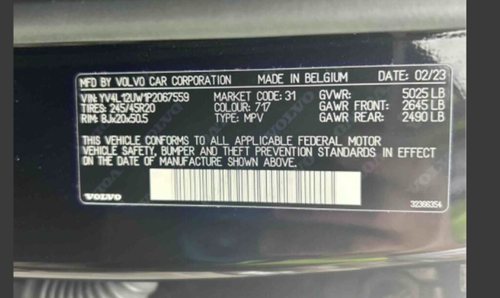 Certified 2023 Volvo XC40 B5 Plus Dark Theme SUV