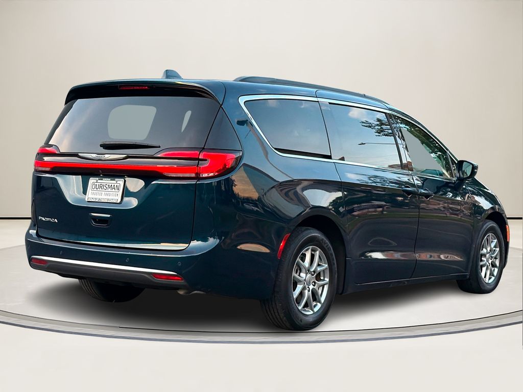 Used 2021 Chrysler Pacifica Touring Minivan/Van