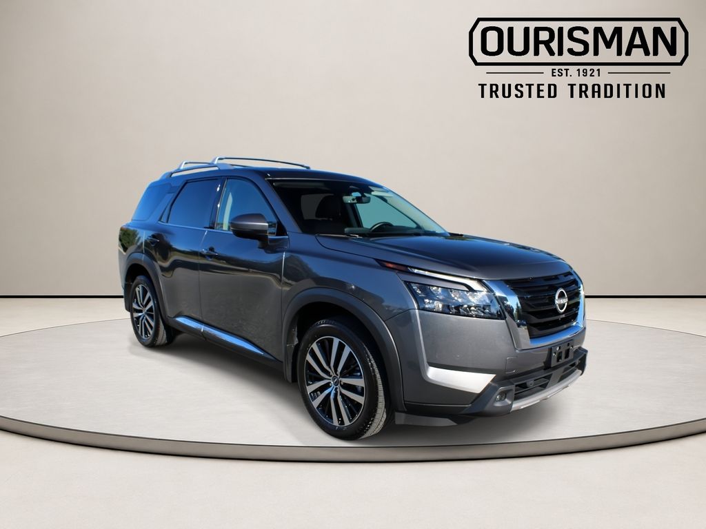 Used 2025 Nissan Pathfinder Platinum SUV
