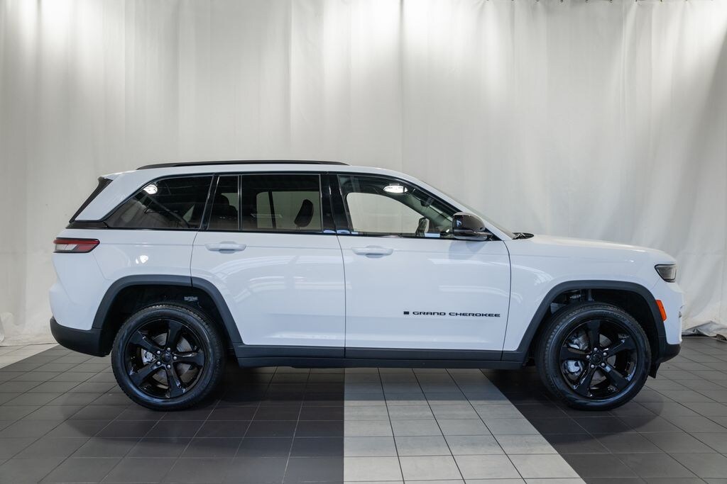 Used 2023 Jeep Grand Cherokee Limited SUV