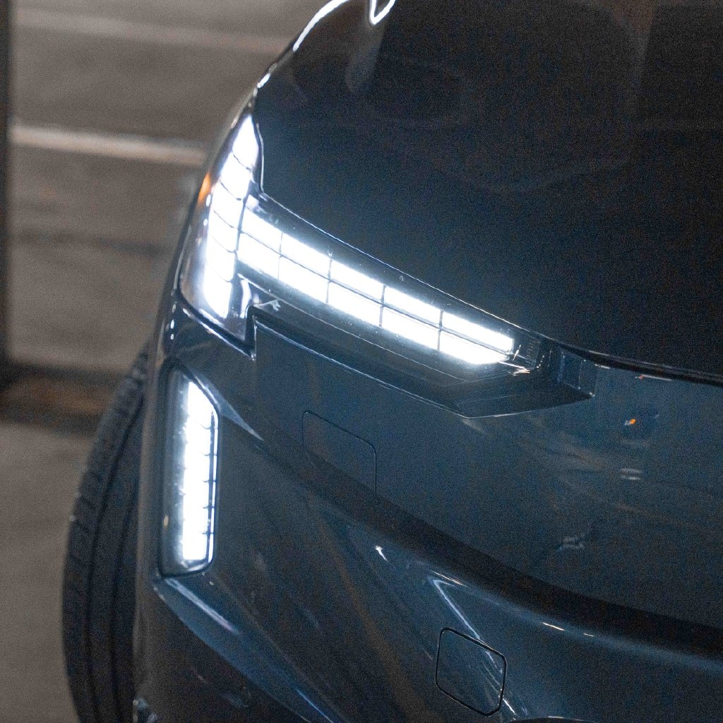 Certified 2025 Volvo EX90 Twin Motor Performance Plus SUV